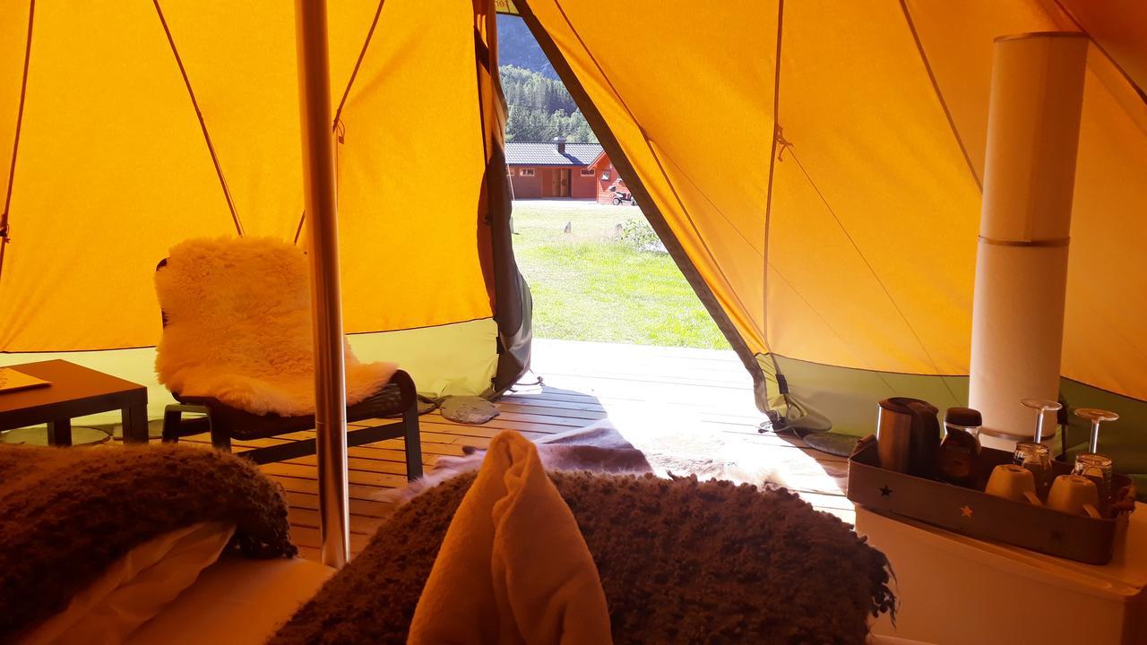 Dalen Gaard Camping Og Hytter Geiranger Exterior foto