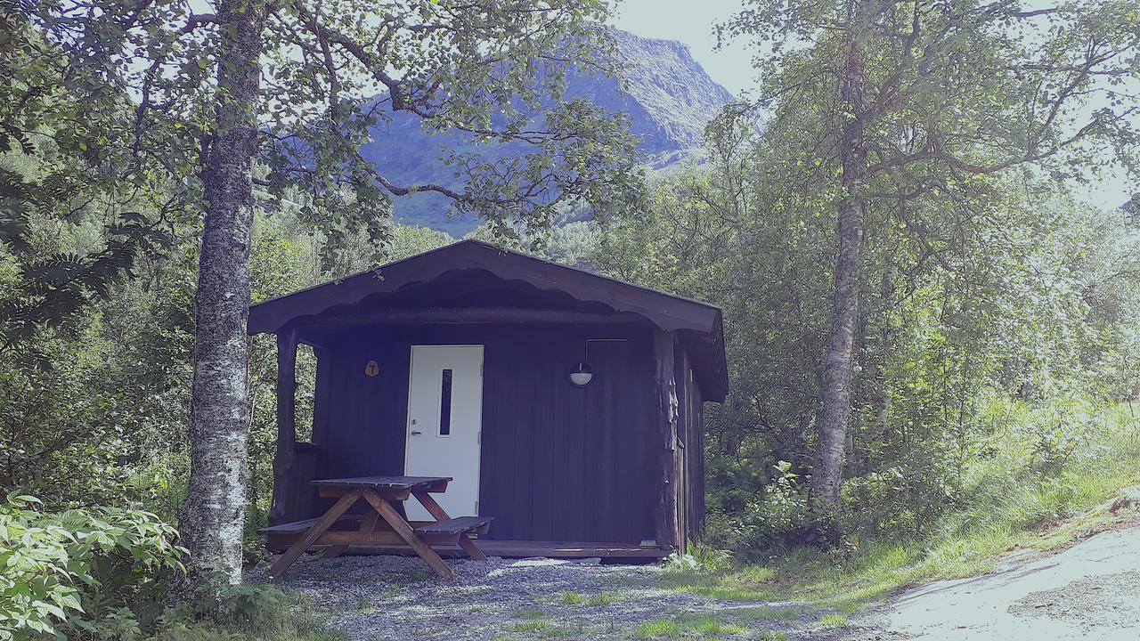 Dalen Gaard Camping Og Hytter Geiranger Exterior foto